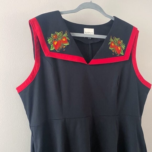 Royal Monk Black Red Strawberry Fields Collar Swing Sleeveless Dress No Belt 3X - Picture 3 of 11